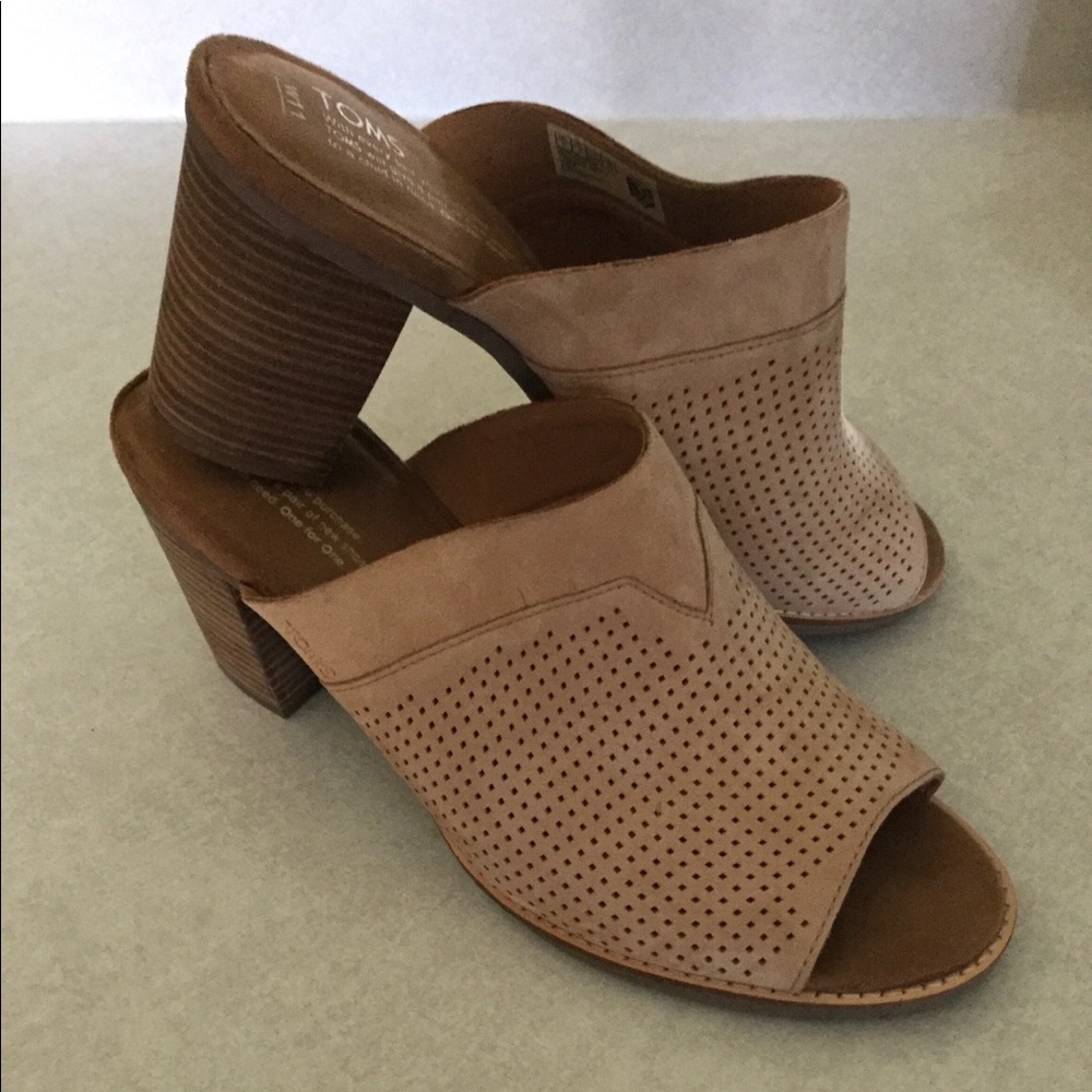 Toms Open Toe Mules